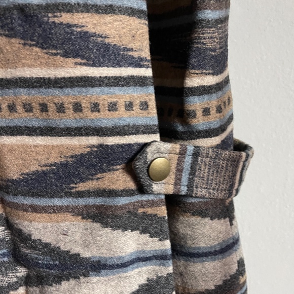 Pendleton Aztec / Tribal / Western 100% Virgin Wool Long Line Vest Size M - Picture 7 of 7